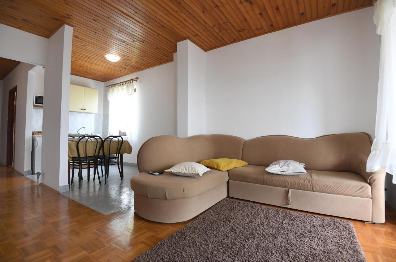 Apartmani Erna Pašman Exterior foto