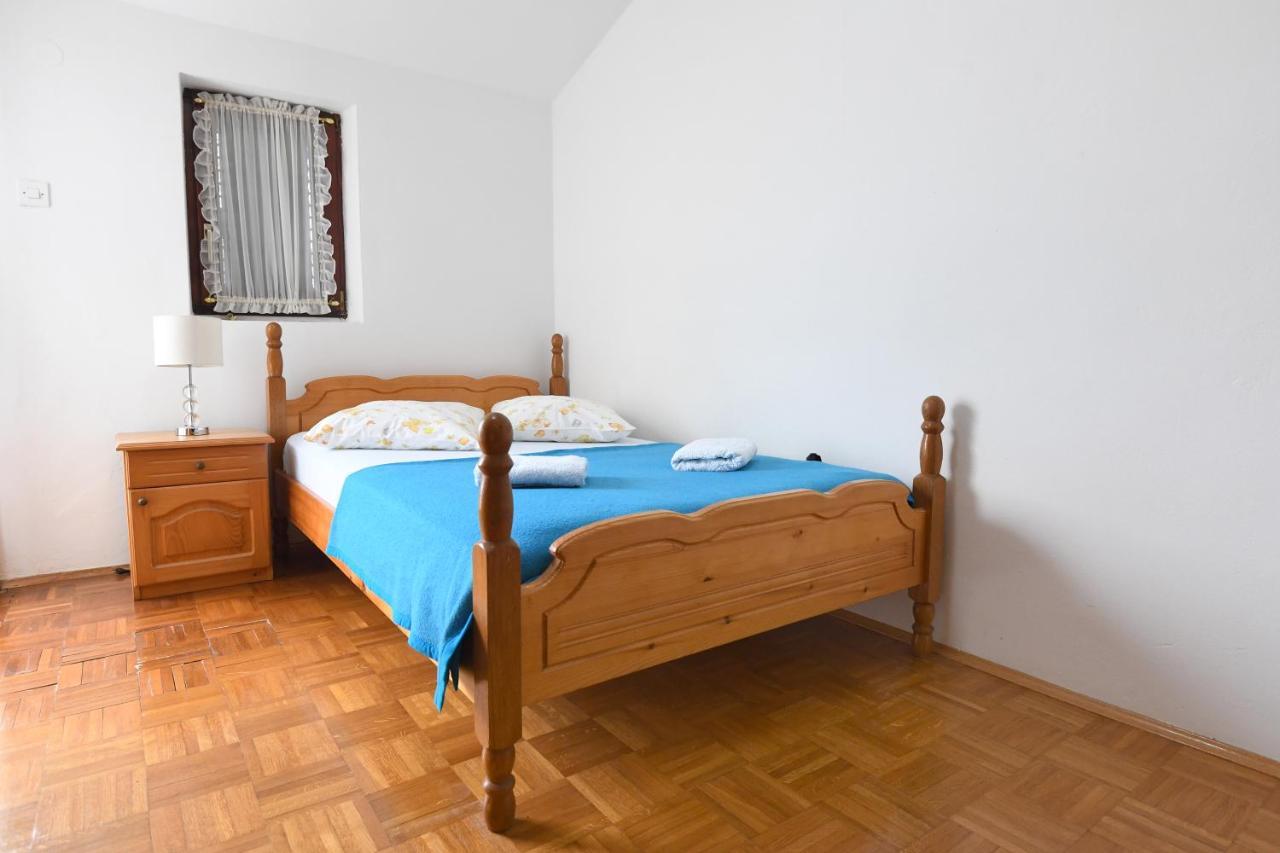 Apartmani Erna Pašman Exterior foto