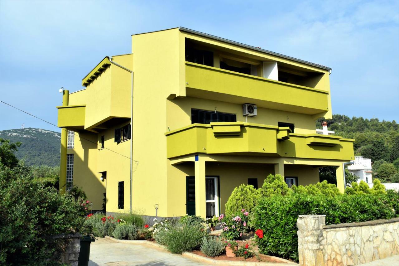Apartmani Erna Pašman Exterior foto